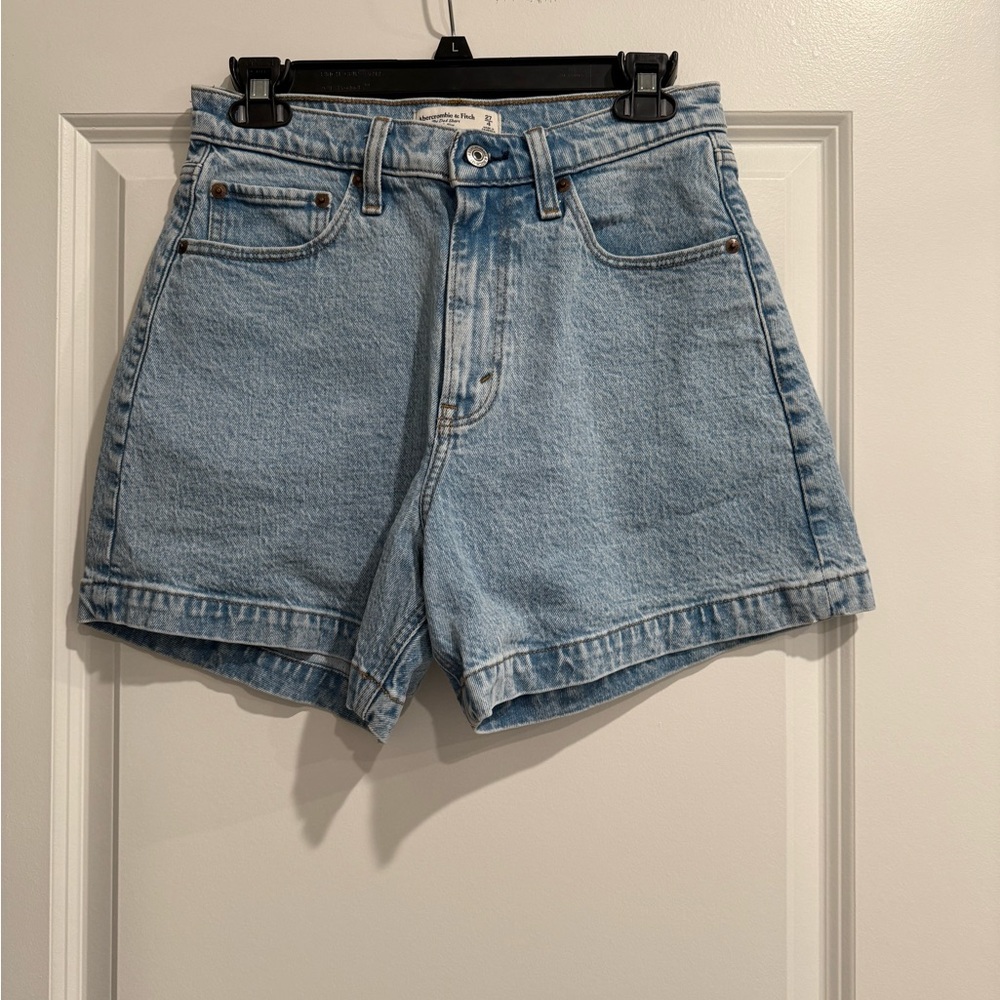 Abercrombie & Fitch High Rise - The Dad Short